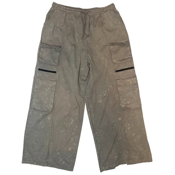 Pretty Little Thing Gray Cargo Pants Size 16 NWT - Picture 4 of 9
